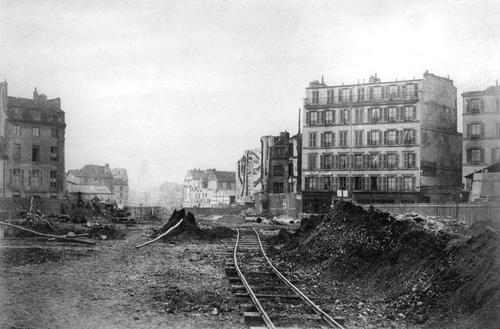 Avenue des Gobelins, au fond le dôme du Panthéon. Crédits photo: Les Archvies