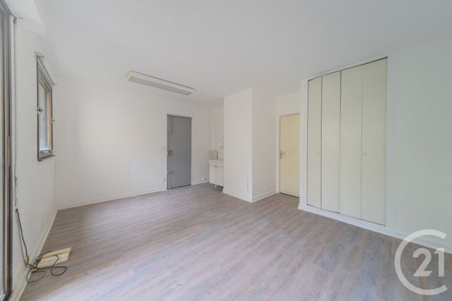 Afficher la photo en grand Appartement F3 à vendre - 3 pièces - 56.11 m2 - PARIS - 75006 - ILE-DE-FRANCE - Century 21 Assas Raspail