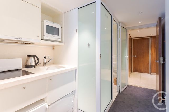 Appartement Studio à vendre - 1 pièce - 24.76 m2 - PARIS - 75006 - ILE-DE-FRANCE - Century 21 Assas Raspail