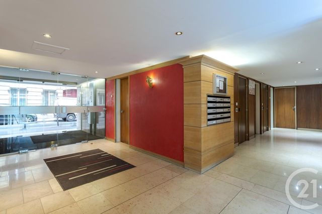 Appartement Studio à vendre - 1 pièce - 24.76 m2 - PARIS - 75006 - ILE-DE-FRANCE - Century 21 Assas Raspail