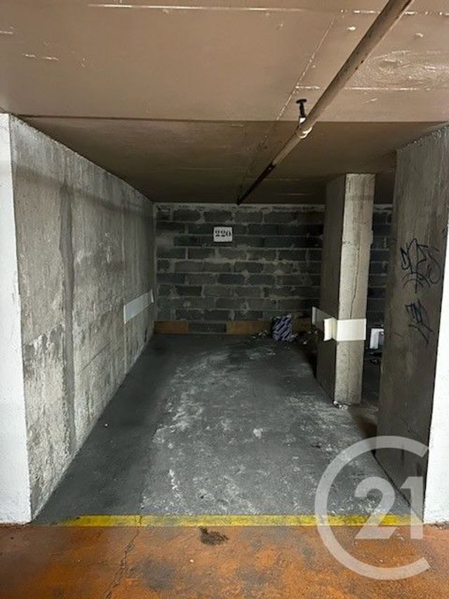 parking à vendre - 10.1 m2 - PARIS - 75006 - ILE-DE-FRANCE - Century 21 Assas Raspail