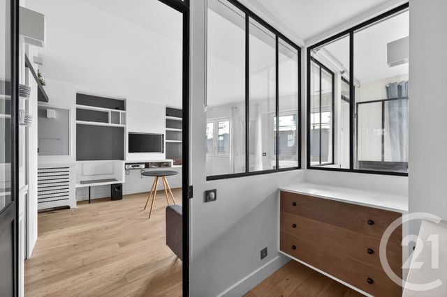 Appartement F2 bis à vendre - 3 pièces - 42.62 m2 - PARIS - 75006 - ILE-DE-FRANCE - Century 21 Assas Raspail