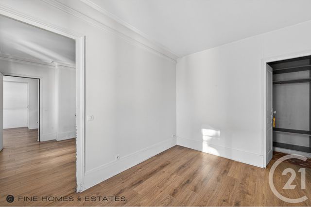 Appartement T3 à vendre - 3 pièces - 53.51 m2 - PARIS - 75006 - ILE-DE-FRANCE - Century 21 Assas Raspail