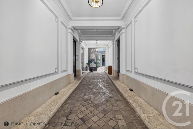 Appartement T3 à vendre - 3 pièces - 53.51 m2 - PARIS - 75006 - ILE-DE-FRANCE - Century 21 Assas Raspail