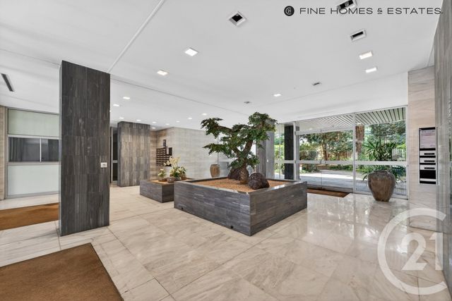 Appartement T2 à vendre - 2 pièces - 55.0 m2 - PARIS - 75006 - ILE-DE-FRANCE - Century 21 Assas Raspail