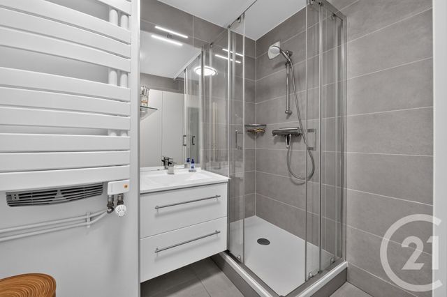 Appartement T2 à vendre - 2 pièces - 51.0 m2 - PARIS - 75014 - ILE-DE-FRANCE - Century 21 Assas Raspail