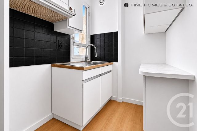Appartement F2 à vendre - 2 pièces - 42.36 m2 - PARIS - 75015 - ILE-DE-FRANCE - Century 21 Assas Raspail
