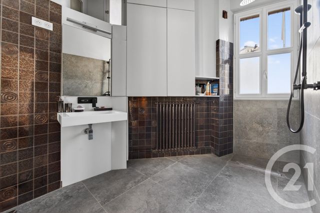Appartement T3 à vendre - 3 pièces - 55.07 m2 - PARIS - 75006 - ILE-DE-FRANCE - Century 21 Assas Raspail