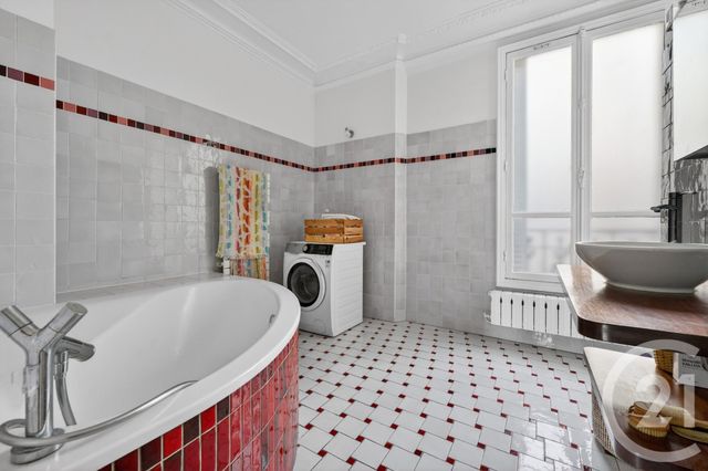 Appartement à vendre - 4 pièces - 88.12 m2 - PARIS - 75007 - ILE-DE-FRANCE - Century 21 Assas Raspail
