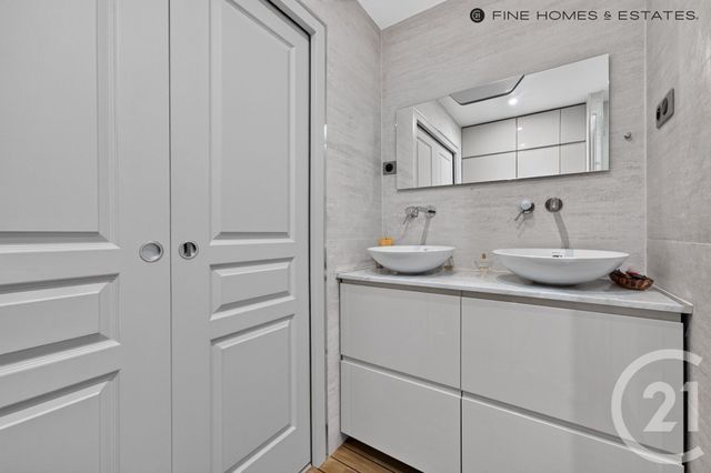 Appartement T2 à vendre - 2 pièces - 73.0 m2 - PARIS - 75014 - ILE-DE-FRANCE - Century 21 Assas Raspail