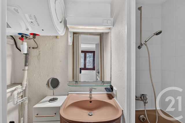 Appartement Studio à vendre - 1 pièce - 21.38 m2 - PARIS - 75006 - ILE-DE-FRANCE - Century 21 Assas Raspail