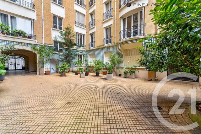Appartement F4 à louer - 3 pièces - 73.21 m2 - PARIS - 75006 - ILE-DE-FRANCE - Century 21 Assas Raspail