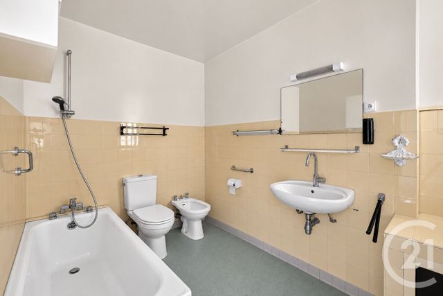 Appartement F2 à vendre - 2 pièces - 76.27 m2 - PARIS - 75014 - ILE-DE-FRANCE - Century 21 Assas Raspail