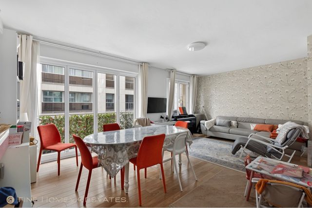 Appartement F7 et + à vendre - 7 pièces - 146.82 m2 - PARIS - 75006 - ILE-DE-FRANCE - Century 21 Assas Raspail