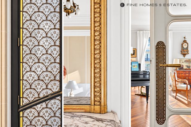 Appartement F5 à vendre - 5 pièces - 152.71 m2 - PARIS - 75006 - ILE-DE-FRANCE - Century 21 Assas Raspail