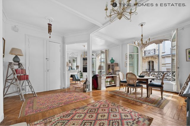 Appartement T5 à vendre - 5 pièces - 106.0 m2 - PARIS - 75006 - ILE-DE-FRANCE - Century 21 Assas Raspail