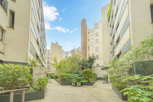 Appartement T3 à vendre - 3 pièces - 56.11 m2 - PARIS - 75006 - ILE-DE-FRANCE - Century 21 Assas Raspail
