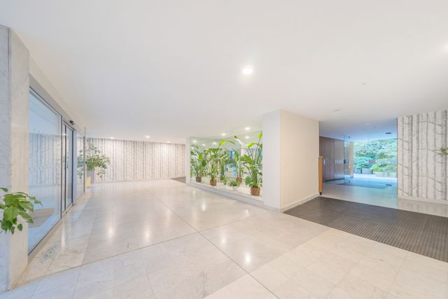 Appartement T3 à vendre - 3 pièces - 56.11 m2 - PARIS - 75006 - ILE-DE-FRANCE - Century 21 Assas Raspail