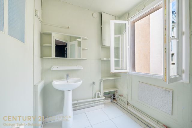 Appartement T3 à vendre - 3 pièces - 73.11 m2 - PARIS - 75006 - ILE-DE-FRANCE - Century 21 Assas Raspail