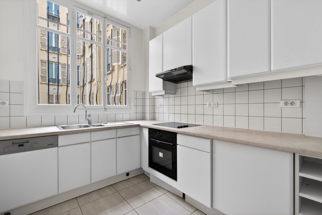 Appartement F7 à vendre - 7 pièces - 172.23 m2 - PARIS - 75006 - ILE-DE-FRANCE - Century 21 Assas Raspail