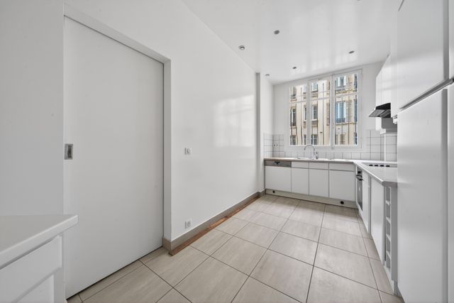 Appartement F7 à vendre - 7 pièces - 172.23 m2 - PARIS - 75006 - ILE-DE-FRANCE - Century 21 Assas Raspail