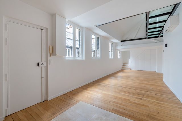 Appartement Duplex à vendre - 2 pièces - 58.16 m2 - PARIS - 75007 - ILE-DE-FRANCE - Century 21 Assas Raspail