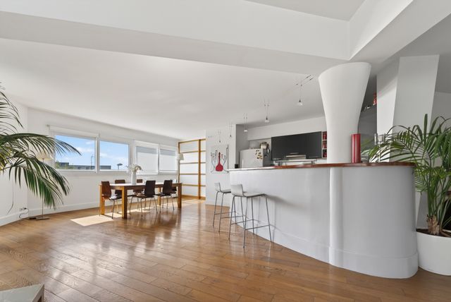 Appartement F5 à vendre - 4 pièces - 151.0 m2 - FONTENAY SOUS BOIS - 94 - ILE-DE-FRANCE - Century 21 Assas Raspail