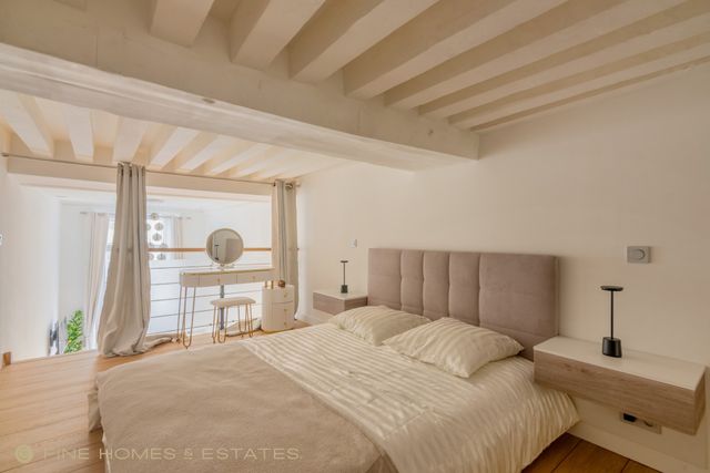 Appartement F2 à vendre - 2 pièces - 46.0 m2 - PARIS - 75006 - ILE-DE-FRANCE - Century 21 Assas Raspail