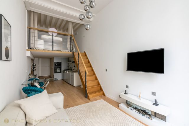 Appartement F2 à vendre - 2 pièces - 46.0 m2 - PARIS - 75006 - ILE-DE-FRANCE - Century 21 Assas Raspail