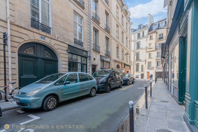 Appartement F2 à vendre - 2 pièces - 46.0 m2 - PARIS - 75006 - ILE-DE-FRANCE - Century 21 Assas Raspail