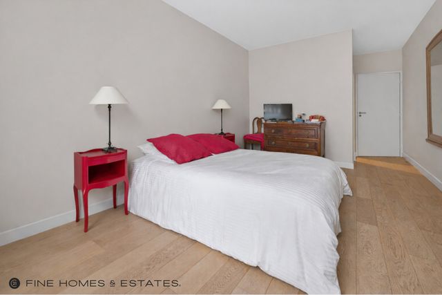 Appartement F5 à vendre - 5 pièces - 122.95 m2 - PARIS - 75014 - ILE-DE-FRANCE - Century 21 Assas Raspail