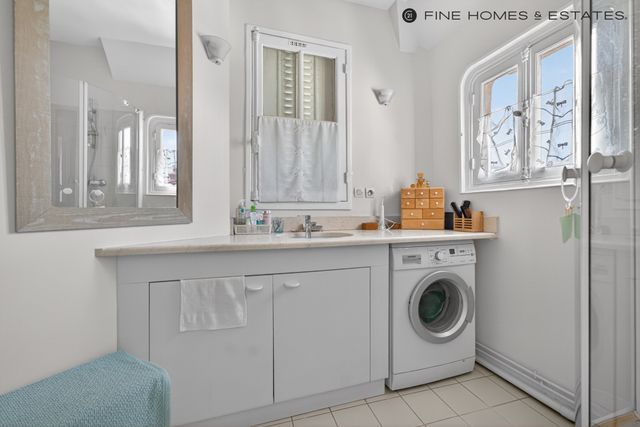 Appartement F5 à vendre - 4 pièces - 123.4 m2 - PARIS - 75006 - ILE-DE-FRANCE - Century 21 Assas Raspail