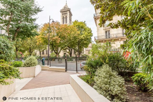 Appartement T5 à vendre - 5 pièces - 131.0 m2 - PARIS - 75006 - ILE-DE-FRANCE - Century 21 Assas Raspail