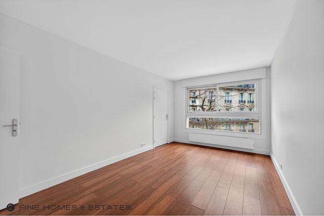 Appartement T5 à vendre - 5 pièces - 131.0 m2 - PARIS - 75006 - ILE-DE-FRANCE - Century 21 Assas Raspail