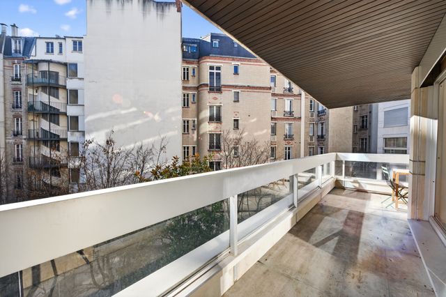 Appartement T2 à vendre - 2 pièces - 65.0 m2 - PARIS - 75006 - ILE-DE-FRANCE - Century 21 Assas Raspail