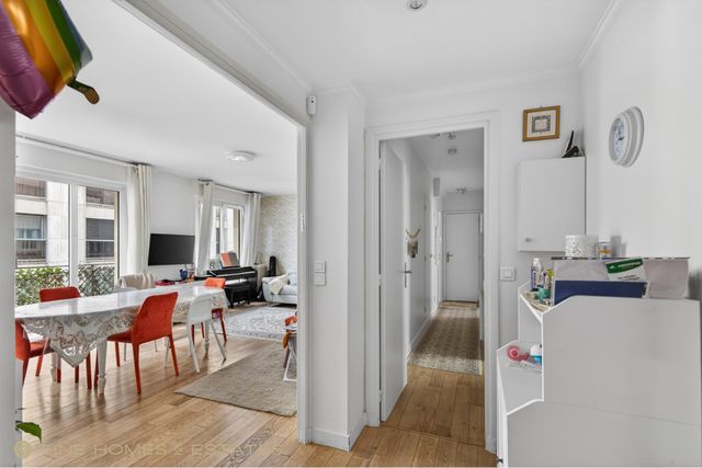 Appartement T5 à vendre - 5 pièces - 102.43 m2 - PARIS - 75006 - ILE-DE-FRANCE - Century 21 Assas Raspail