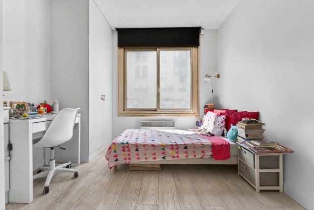 Appartement F5 à vendre - 5 pièces - 105.09 m2 - PARIS - 75014 - ILE-DE-FRANCE - Century 21 Assas Raspail