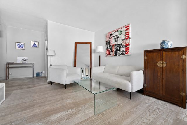 Appartement F5 à vendre - 5 pièces - 105.09 m2 - PARIS - 75014 - ILE-DE-FRANCE - Century 21 Assas Raspail