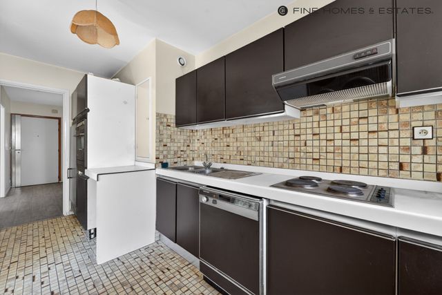 Appartement T2 à vendre - 2 pièces - 55.0 m2 - PARIS - 75006 - ILE-DE-FRANCE - Century 21 Assas Raspail