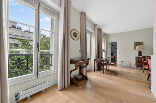 Appartement F2 bis à vendre - 3 pièces - 68.29 m2 - PARIS - 75006 - ILE-DE-FRANCE - Century 21 Assas Raspail