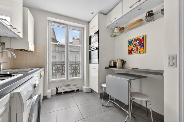Appartement F2 bis à vendre - 3 pièces - 68.29 m2 - PARIS - 75006 - ILE-DE-FRANCE - Century 21 Assas Raspail