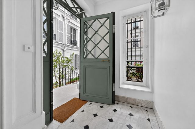 Appartement F2 bis à vendre - 3 pièces - 68.29 m2 - PARIS - 75006 - ILE-DE-FRANCE - Century 21 Assas Raspail