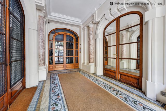 Appartement T6 à vendre - 6 pièces - 158.09 m2 - PARIS - 75006 - ILE-DE-FRANCE - Century 21 Assas Raspail