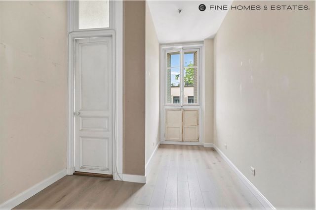 Appartement T6 à vendre - 6 pièces - 158.09 m2 - PARIS - 75006 - ILE-DE-FRANCE - Century 21 Assas Raspail