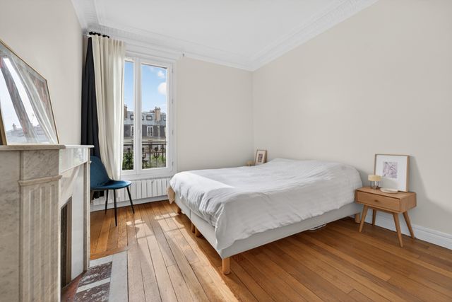 Appartement à vendre - 4 pièces - 88.12 m2 - PARIS - 75007 - ILE-DE-FRANCE - Century 21 Assas Raspail
