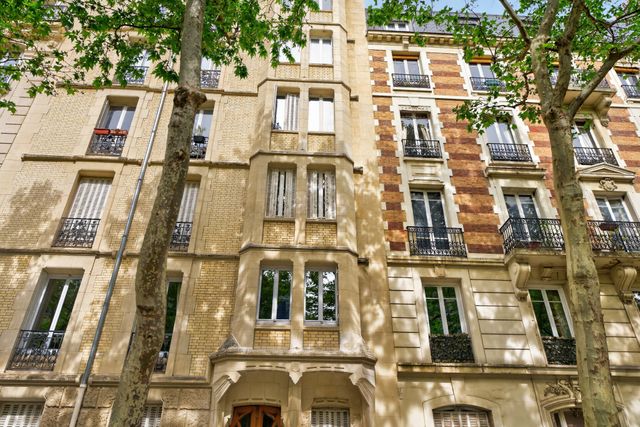 Appartement à vendre - 4 pièces - 88.12 m2 - PARIS - 75007 - ILE-DE-FRANCE - Century 21 Assas Raspail