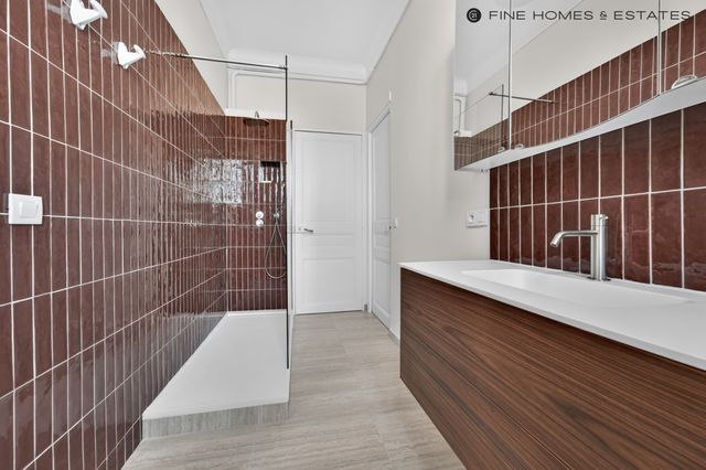 Appartement F7 à vendre - 7 pièces - 193.73 m2 - PARIS - 75006 - ILE-DE-FRANCE - Century 21 Assas Raspail
