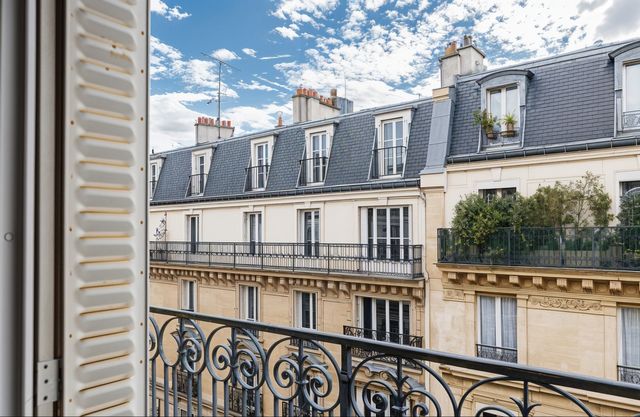 Appartement T2 à louer - 2 pièces - 45.64 m2 - PARIS - 75014 - ILE-DE-FRANCE - Century 21 Assas Raspail