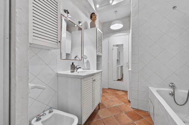 Appartement Atelier d'artiste à vendre - 5 pièces - 127.21 m2 - PARIS - 75014 - ILE-DE-FRANCE - Century 21 Assas Raspail
