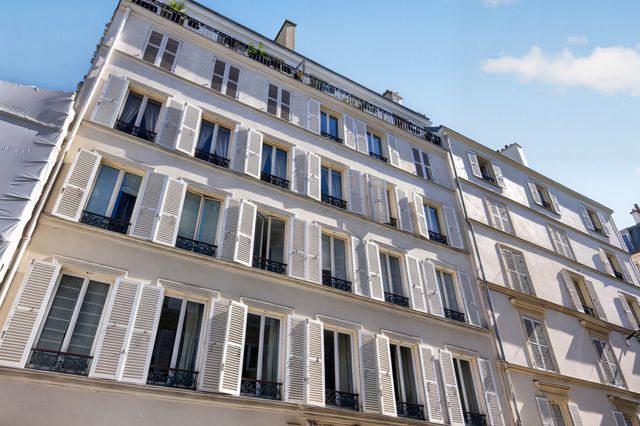 Appartement F6 à vendre - 6 pièces - 156.16 m2 - PARIS - 75006 - ILE-DE-FRANCE - Century 21 Assas Raspail